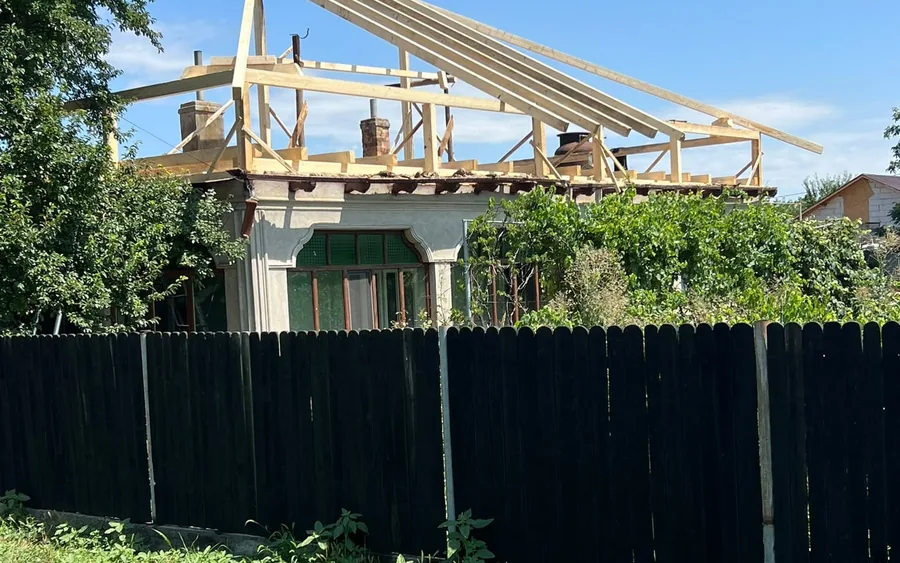 Dulgherie nouă și refacerea celei existente — Liviu Construcții